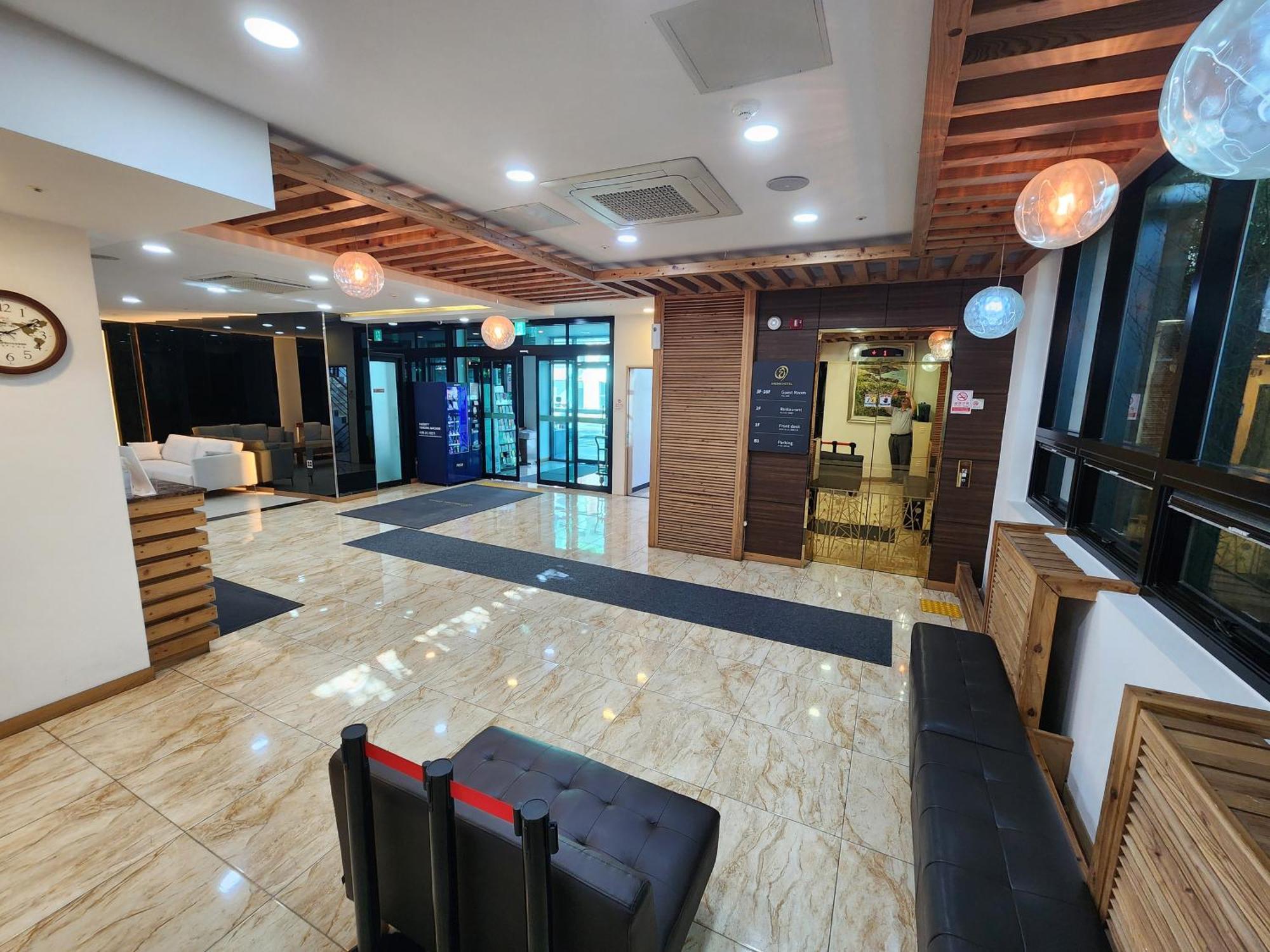 Hotel Haema Jeju Exterior photo